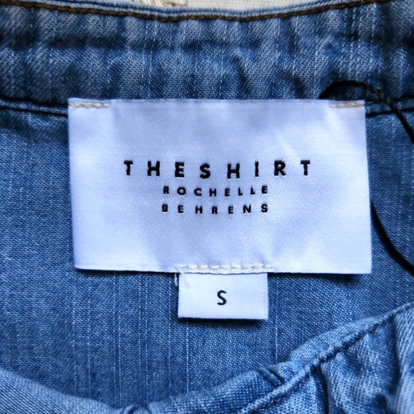 The Shirt Rochelle Behrens Denim Button Down Small EUC Floral Applique L/S - Picture 2 of 6